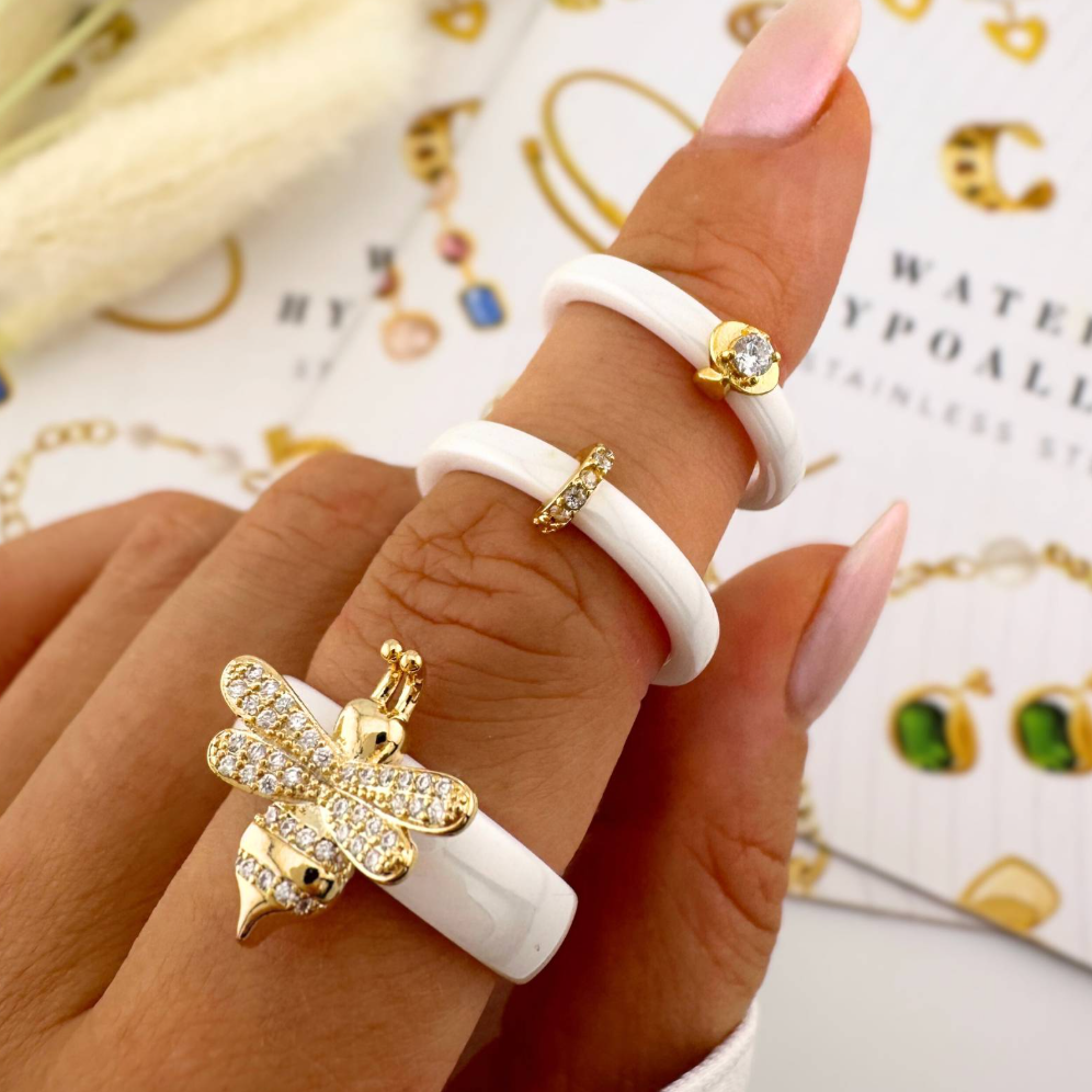 Bee Ring in Gold-Plated Stainless Steel and Ceramic – Cubic Zirconia Statement Ring